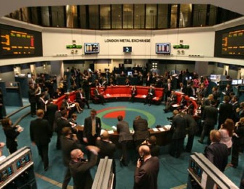 В условиях возрастания биржевой активности дорожают цветные металлы